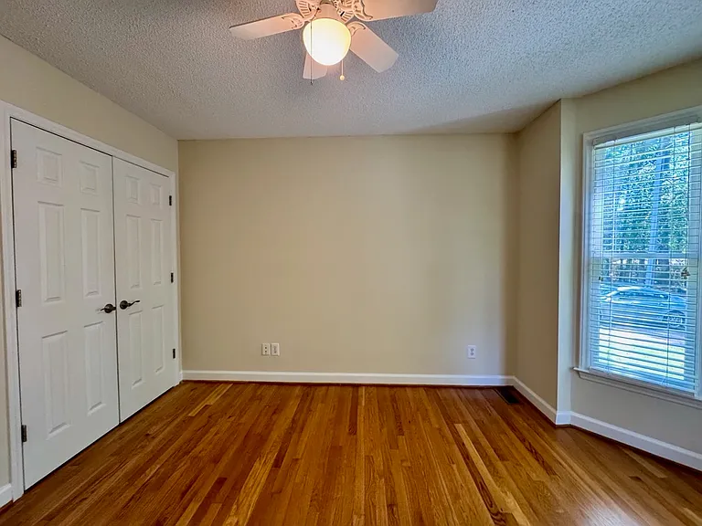 246 Rectory St — Photo 16