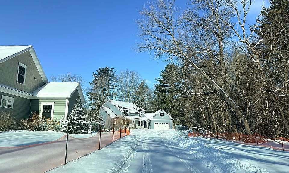 1st image of 177 Rockefeller Rd