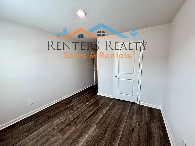 223 Maple Spring Trl — Photo 17