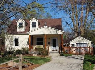 604 Wilton Ct, Ann Arbor, MI 48103