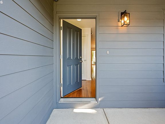 4th image of 5115 NE 128th Ave