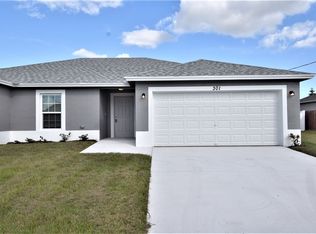 301 SW Log Dr, Port Saint Lucie, FL 34953