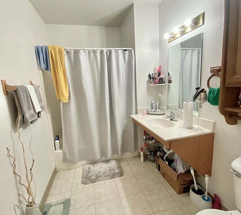 7218 W North Avenue Apartments Wauwatosa, WI Zillow