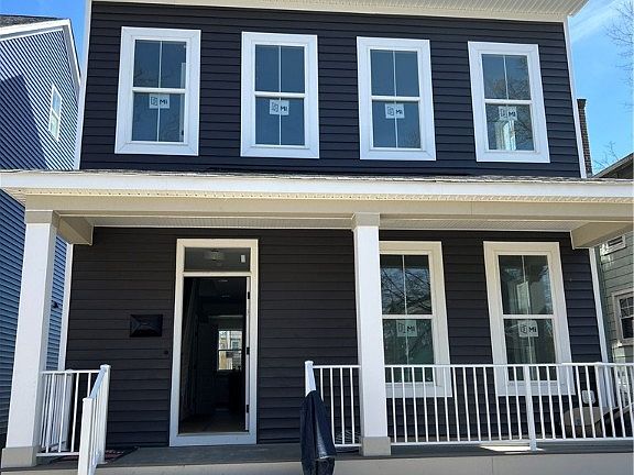 3rd image of 3023 Hanes Ave