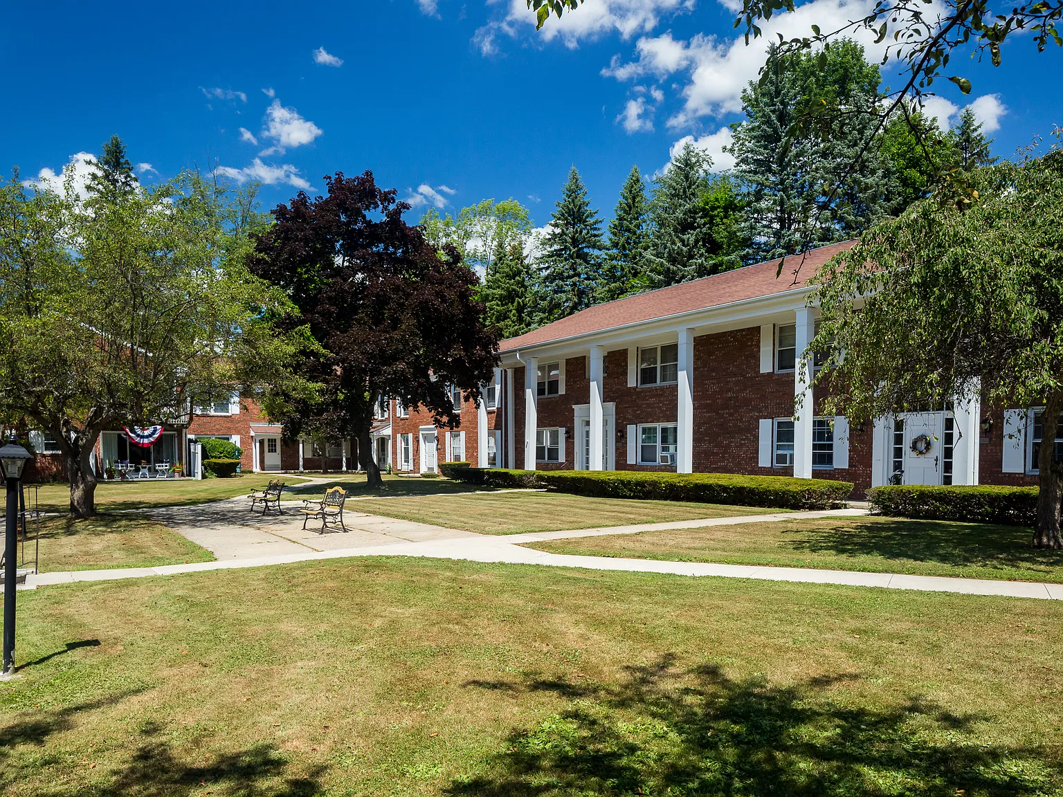 Woodruff Court Apartments — Photo 4