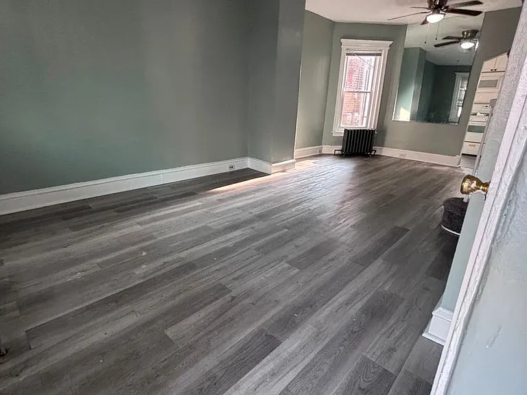 228 N Edgewood St — Photo 2