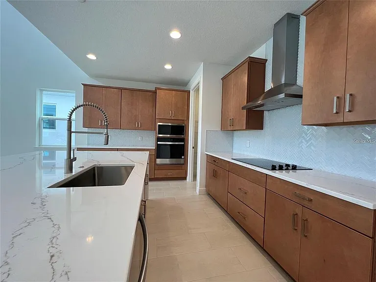 19141 Planetree St — Photo 13