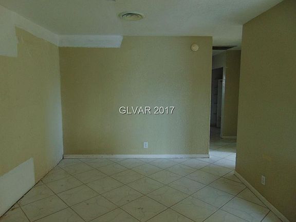 4th image of 650 Remington Dr