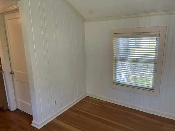 505 W 12th St, Traverse City, MI 49684
