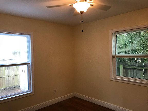 2nd image of 5109 Pine Grove Ter S