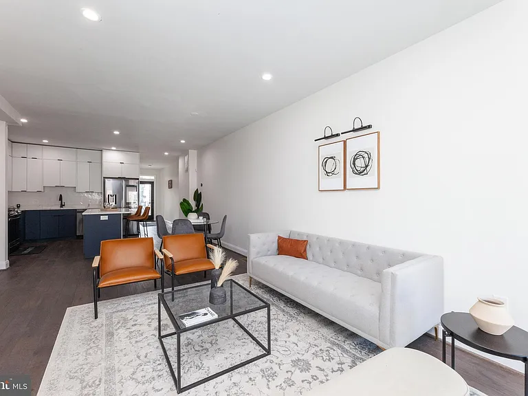 734 Kenyon St NW #2 — Photo 6