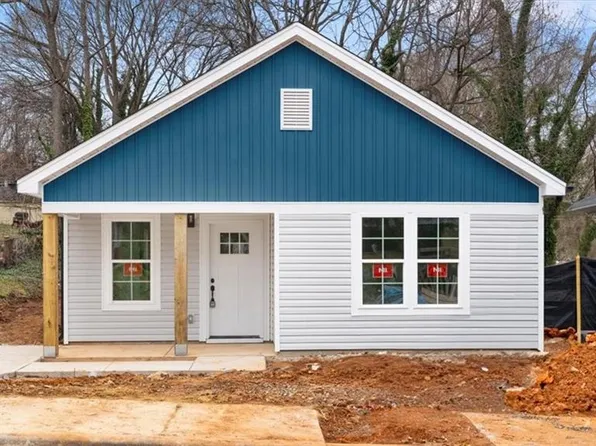 608 Eldora St, Winston Salem, NC 27105