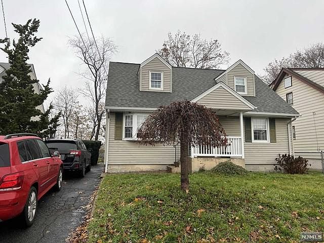 1st image of 23 Miller Ave
