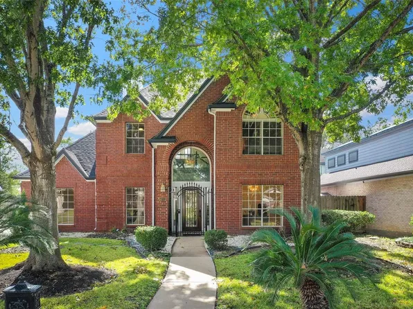 14311 Islandwoods Dr, Houston, TX 77095