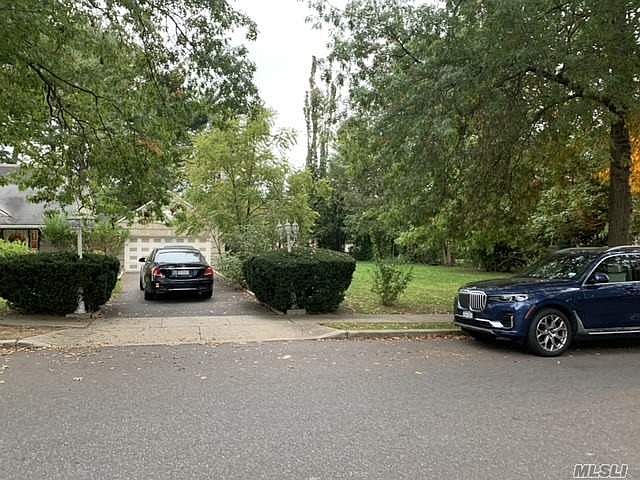 1st image of 64 Saddle Ln