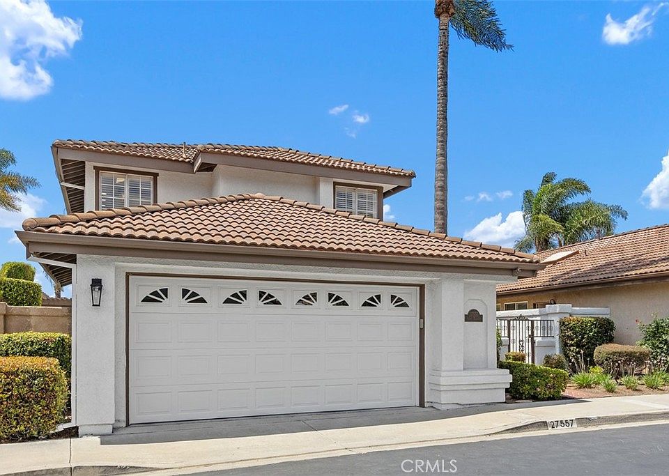 1st image of 27557 Paseo Talavera