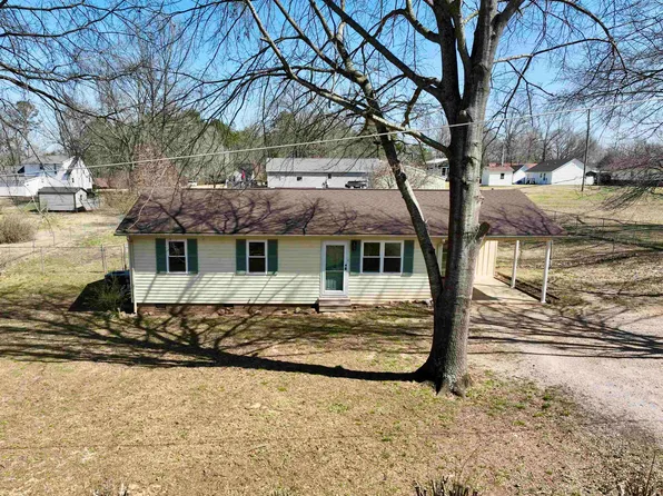 57 Willow Bend Rd, Selmer, TN 38375