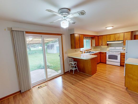 4th image of 2334 Galaxie Dr