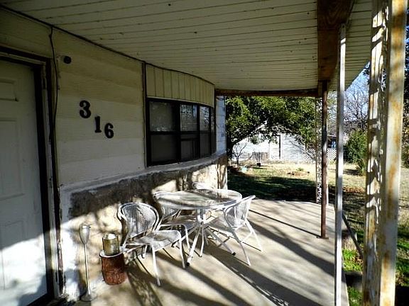 3rd image of 316 Stella Ave