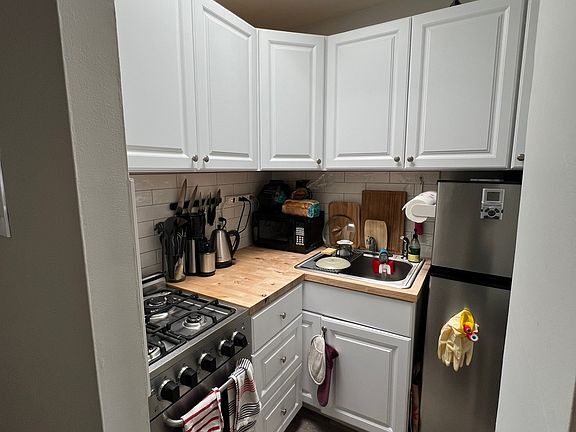 4th image of 430 E 77th St APT 7B