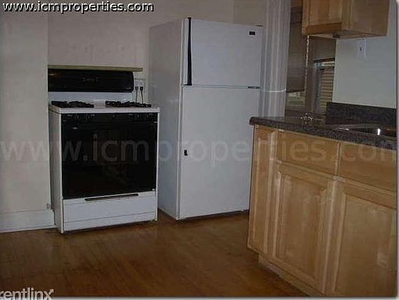 4th image of 2200 W Foster Ave APT 2206-1