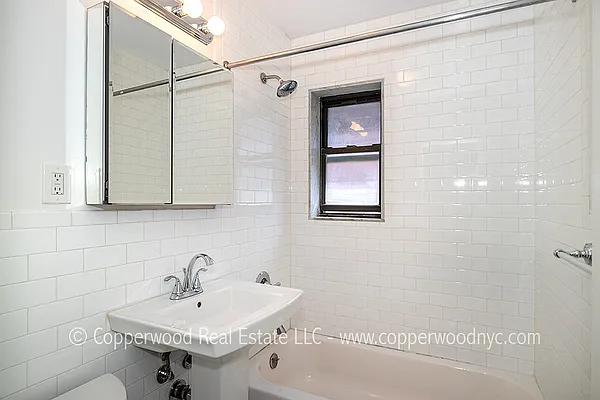 Rented by Copperwood Real Estate | media 22