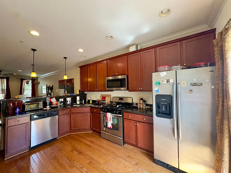 125 N Chester St — Photo 10