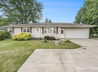 2238 52nd St SW, Wyoming, MI 49519