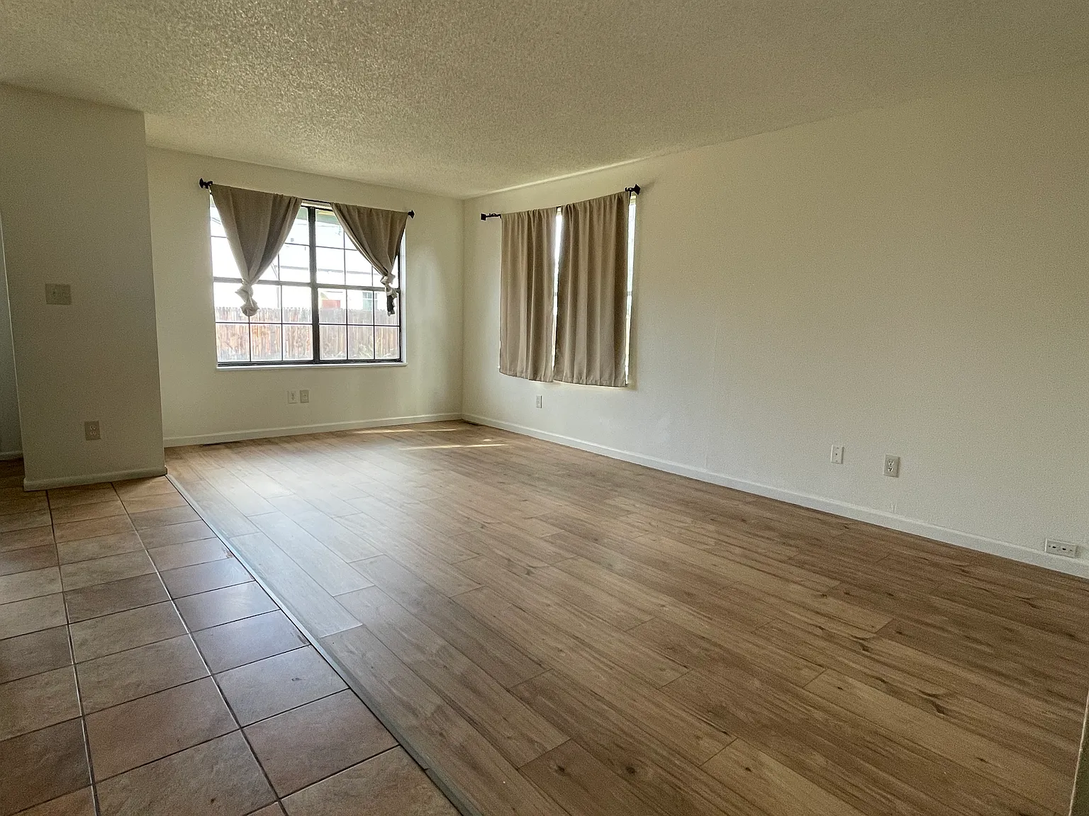 3 bed, 1.5 bath, 1460 sqft, $2,300 — Photo 4