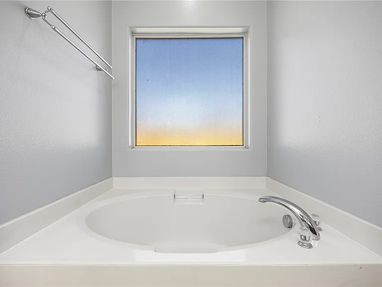 8201 Azimuth Ct — Photo 15