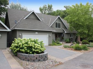 1820 Essex Rd, Minnetonka, MN 55305