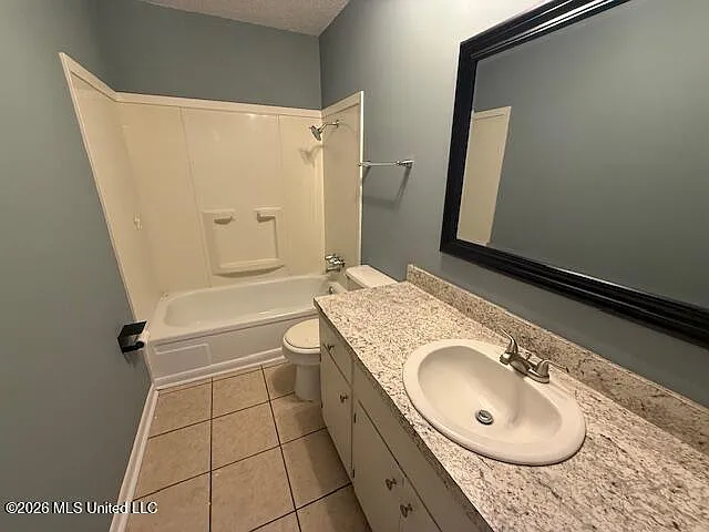 125 Clarence Dr — Photo 6