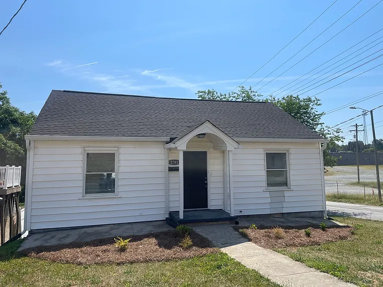 2701 Patrick Ave — Photo 2