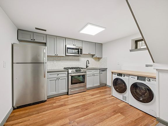 5th image of 2036 Mount Vernon St APT 1R