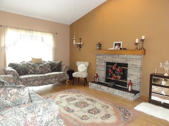 3rd image of 4235 Prairie Fox Dr