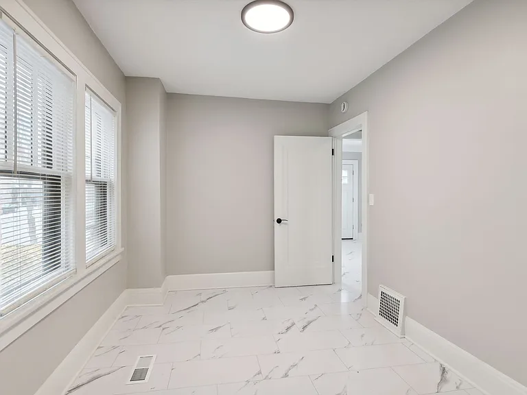 3315 Pleasant Ave — Photo 7