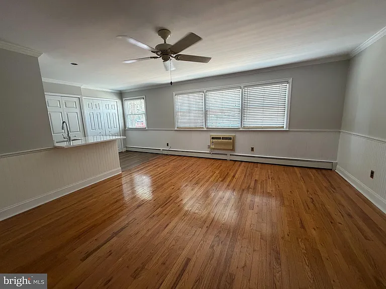 403 S Main St #105 — Photo 4