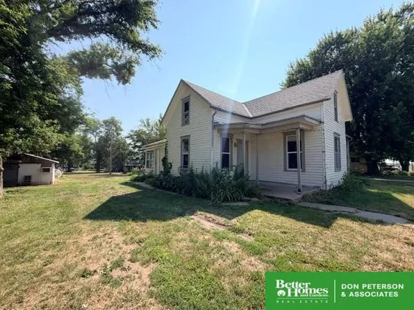 213 W Main St, Cedar Bluffs, NE 68015