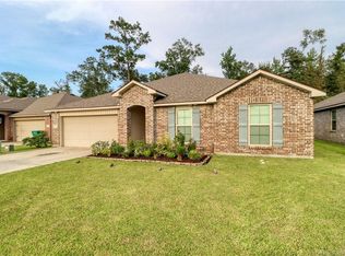 713 E Berryvine Ln, Lake Charles, LA 70611
