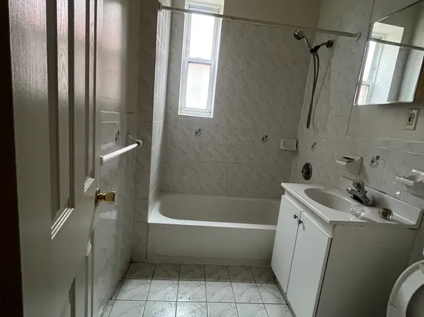 (undisclosed Address), Bronx, NY 10469