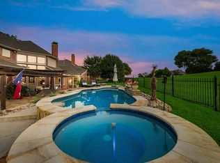 221 Ridge View Ln, Trophy Club, TX 76262