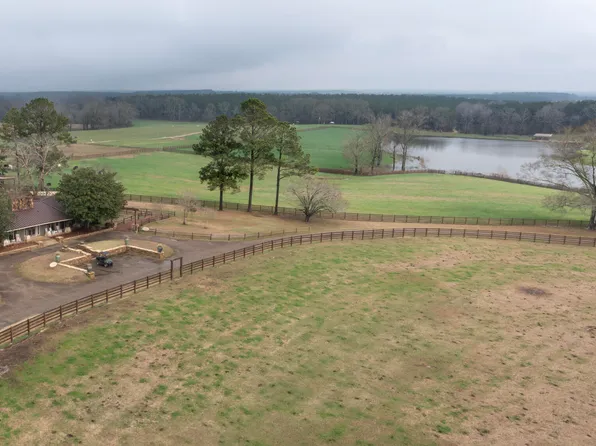 773 Old Camp Rd, Poplarville, MS 39470