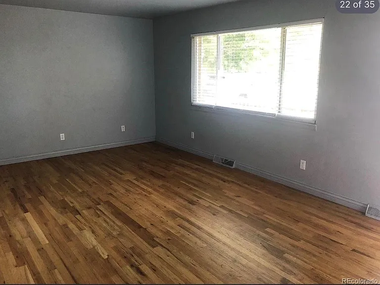 1409 Pike St — Photo 12