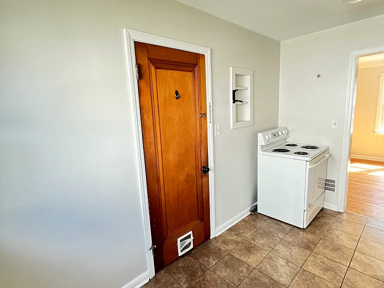 424 4th St #424 — Photo 31