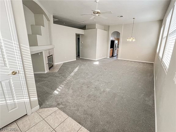 4th image of 3348 Moon River St
