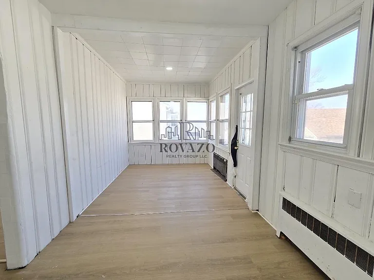 1580 Summit Ave — Photo 8