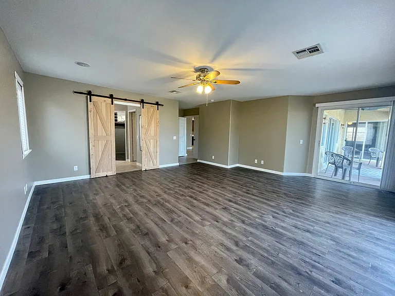 43755 Milan Ct — Photo 9