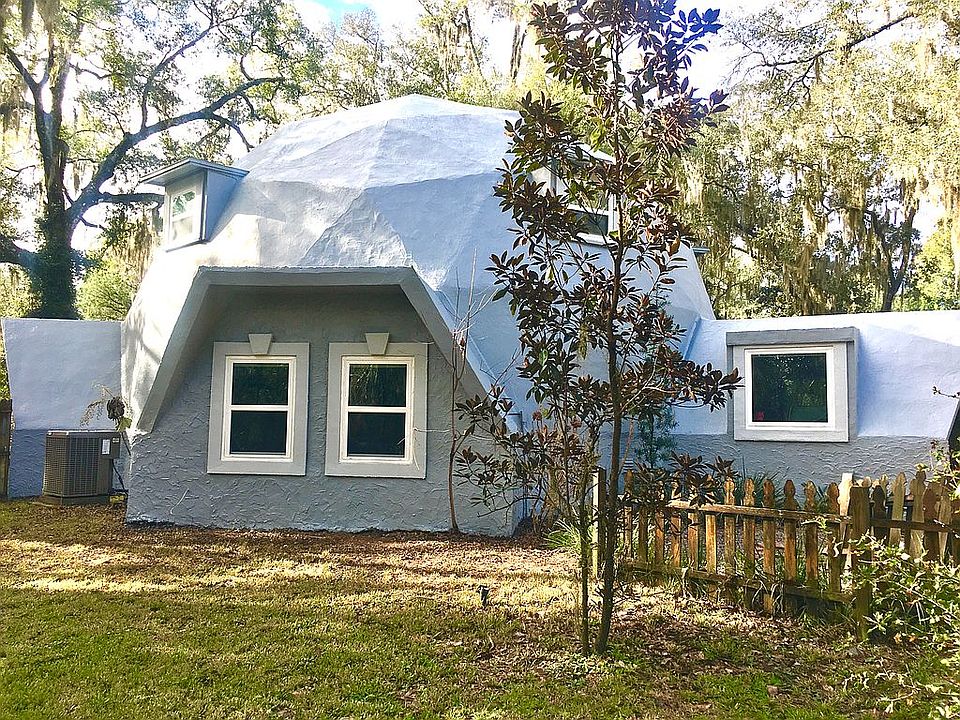 1st image of 87595 Roses Bluff Rd