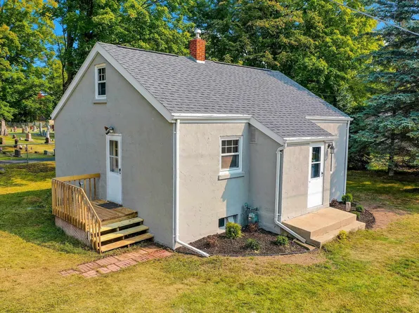 309 5th St, Casco, WI 54205
