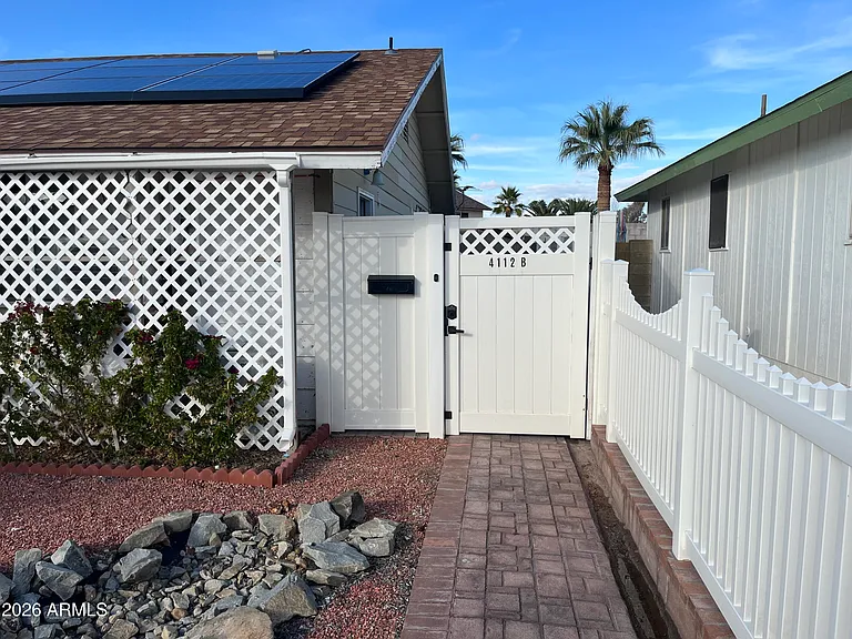 4112 W Hearn Rd — Photo 9